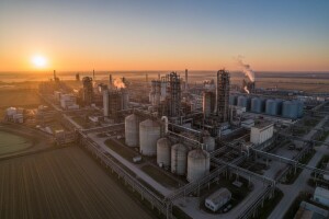 Hitna privatizacija Petrokemije