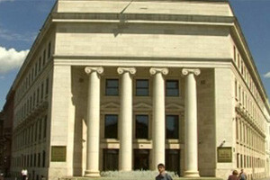 U banku po zahtjev za svoj novac