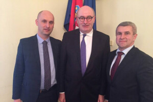 Phil Hogan s ministrom obišao hrvatsko selo