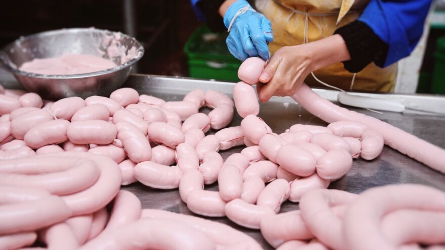 Nevjerojatno - uvezli smo osam tisuća tona hrenovki!