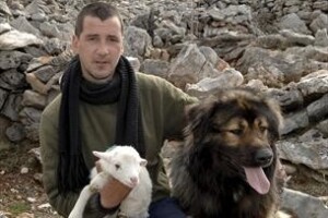 Postao pastir i spasio obitelj