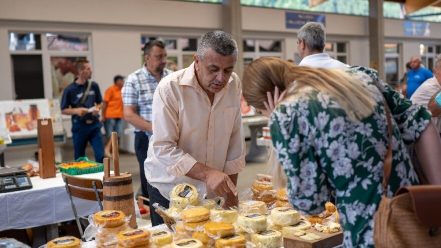 Domaćini uputili značajne poruke sa sajma "Dani maline i meda" u Žepču