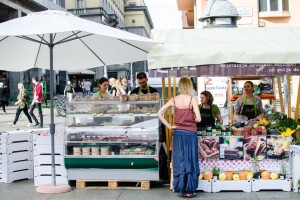 Slavni "mesni" burger, "jaja na oko" i 25 OPG-ova na ZeGeVege festivalu!
