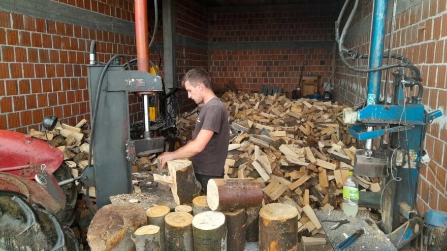 Snijeg pred vratima: Provjerili smo koliko danas košta paleta drva