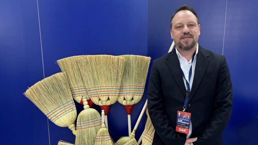 Metla iz bh. komšiluka čisti po cijelom svijetu: "Oduvijek smo poštovali vještice"