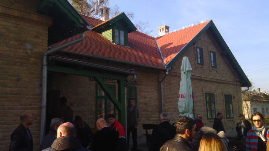 Spavanje u šumi i u društvu divljači