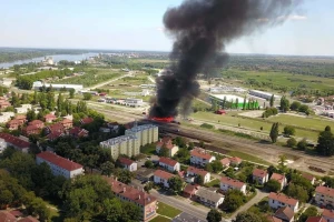 Požari u Dalmaciji i Slavoniji, vatrena stihija progutala travu, smreku i trsove vinove loze