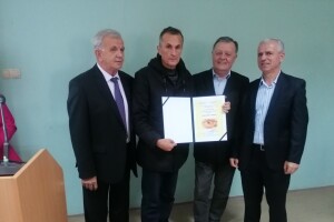 Hercegovci izdominirali: Ko ima najbolji med u FBiH?