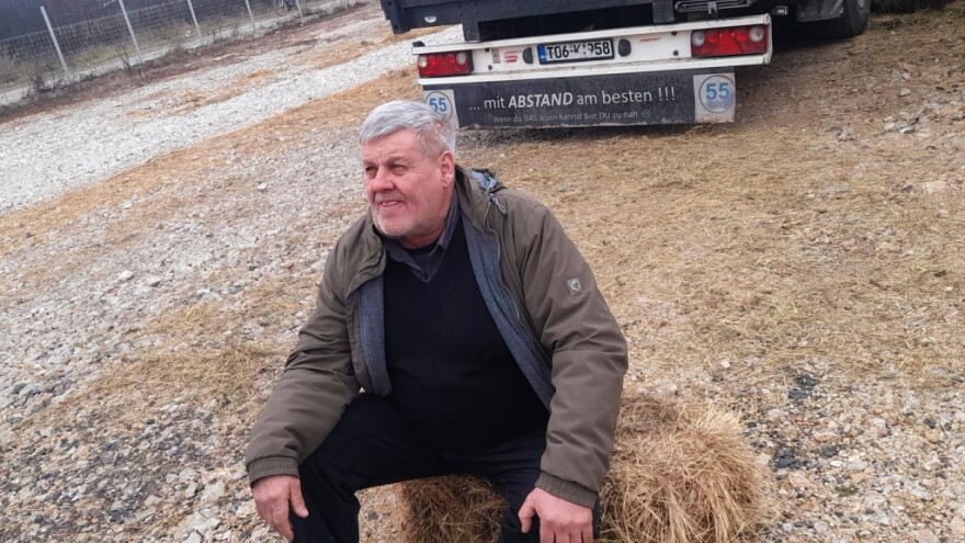 Farmer Jusuf kroz suze: Hvala narode, od države samo repići
