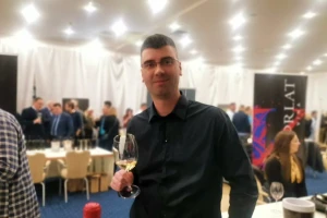 Male cake, velikih majstora: Kako kušati vina?