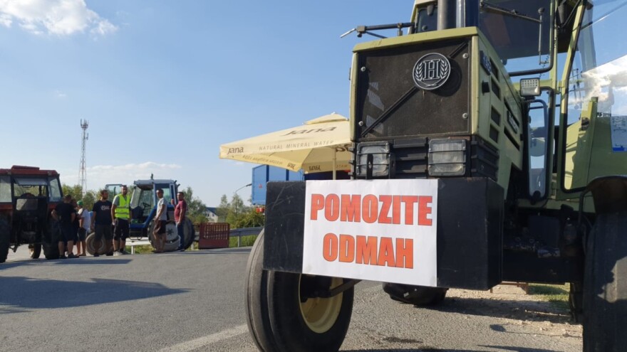 Poljoprivrednici će noć provesti na cesti - sutra blokada granice?