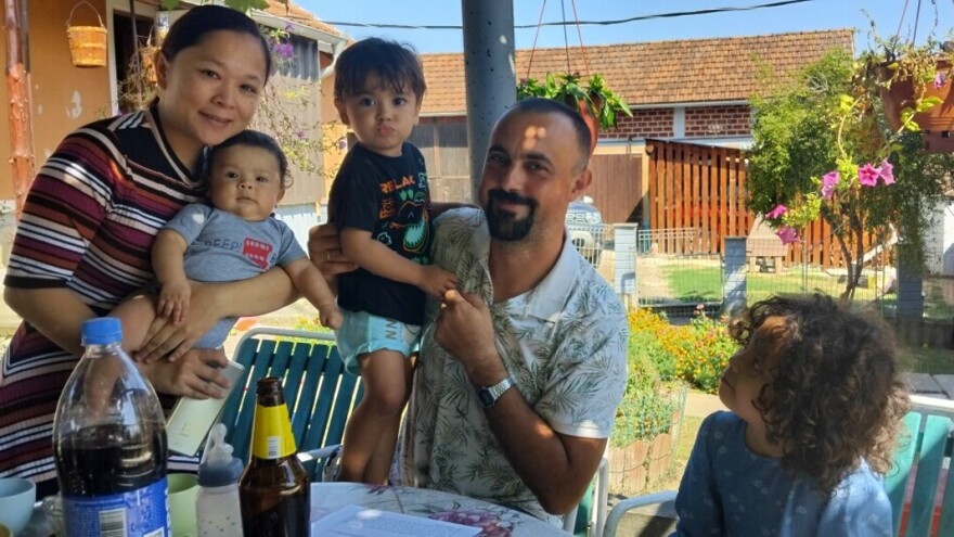Doveo Filipnku u Donje Smrtiće pa zajedno uzgajaju stare sorte voća i povrća