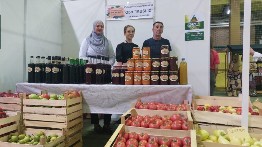 Kod Midhe se uvijek traži gajba više: Sve stiže sa svojom porodicom