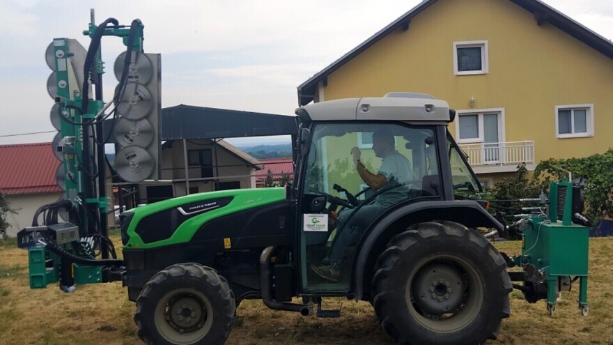 Ima nade za poljoprivredu: Mašinska rezidba stiže na gradiška polja