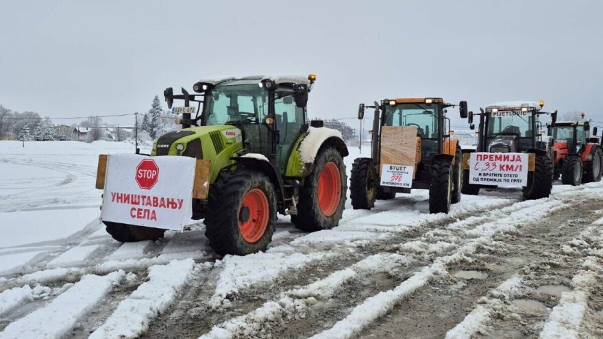 Ako ne bude dogovora slijede protesti mljekara: "Traktore ostavljamo na parking Vlade RS"