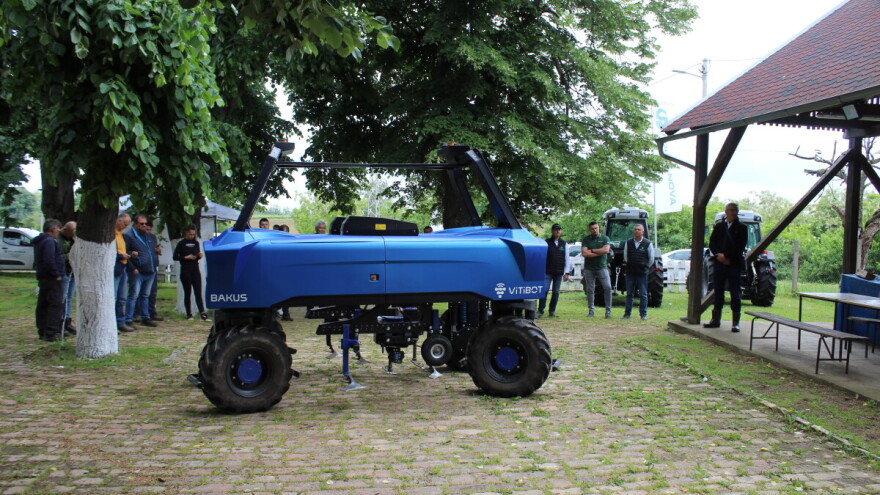 Može li robot zamijeniti čovjeka u vinogradu?