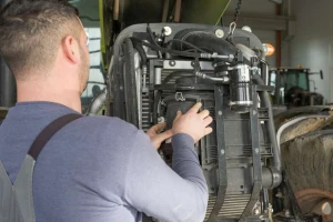 Šta podrazumijeva servis traktora i na šta paziti?