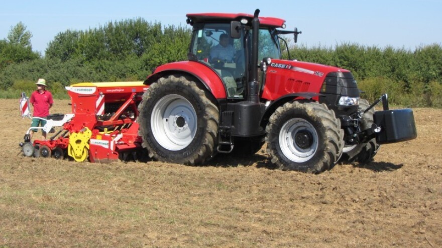 Šou titana u polju i na pisti