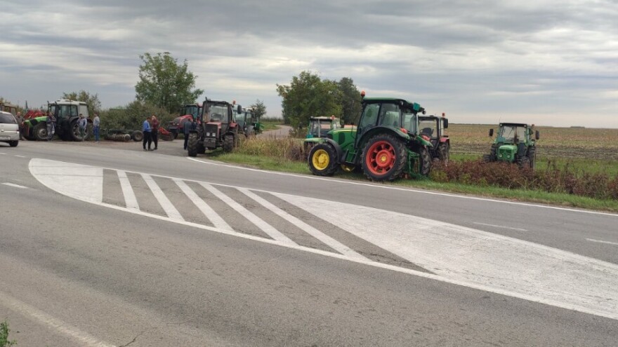 Završen sastanak sa Martinovićem: Može odmah sedam hiljada dinara po hektaru