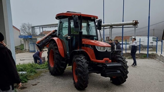 Neuništivi Zetor u službi sela: Donacija za Istočni Stari Grad i Čajniče