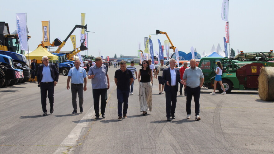 Otvoren je 12. FarmShow Osijek - sajam posvećen poljoprivrednoj mehanizaciji!