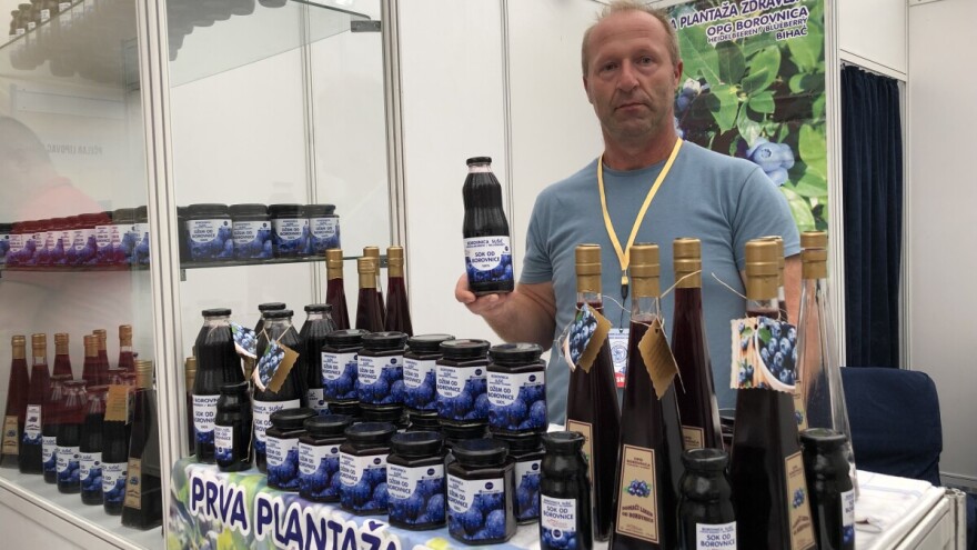 Zahvaljujući savjetima hrvatskih kolega Sušić postao najveći uzgajivač borovnice u USK