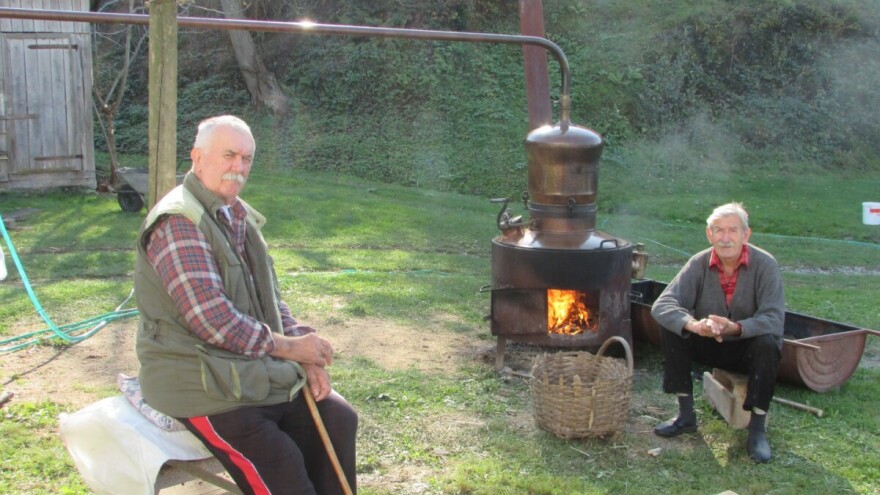 Kada bih ja proizvodio rakiju, ja bih 'vako!