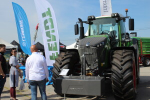 Inter Agrar izložio najatraktivniji i najskuplji traktor na sajmu u Gudovcu