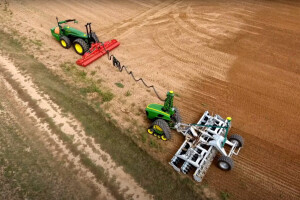 John Deere na kabel - istovremeno napaja više strojeva