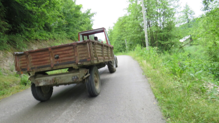 Zvorničanin povrijeđen u padu sa traktora