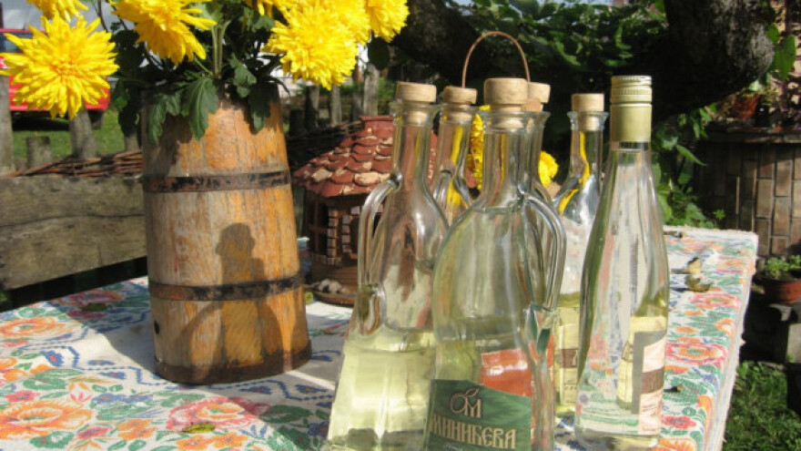 Proizveo rakiju i od kupusa