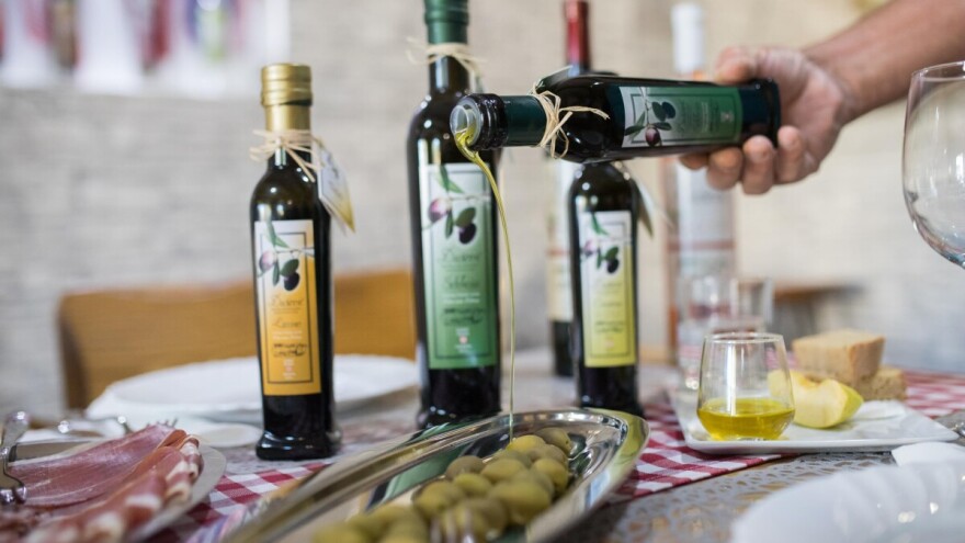 OPG Lupić i OPG Mate Dušević šampioni 14. Dana mladog maslinovog ulja u Dalmaciji