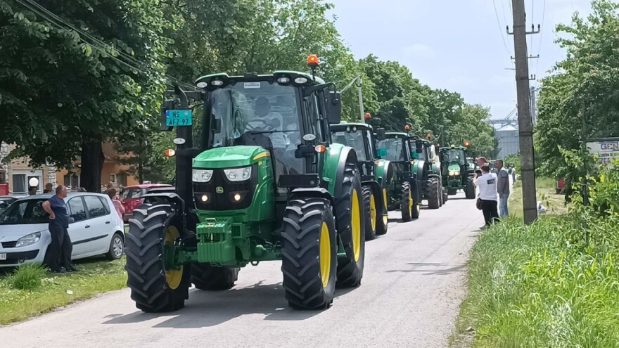 Zašto Čuružani najviše vole John Deere traktore?