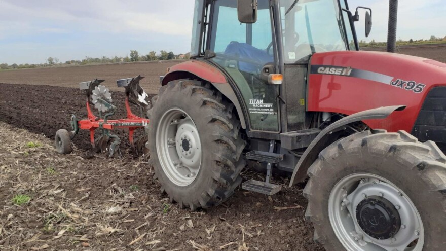 Ukraden traktor u Stepanovićevu kod Novog Sada