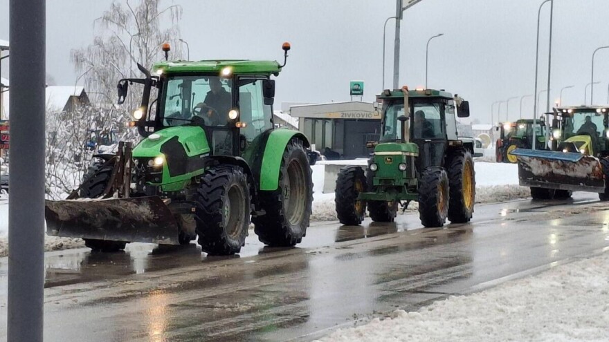 Mljekari na ulicama Prnjavora i Dervente: Ovo nije protest, nego upozorenje