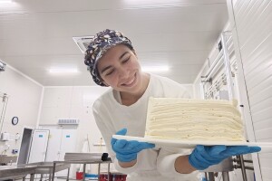 Od krem sira po svekrvinom receptu, do uspešne porodične mlekare "Kajsija"