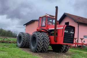 Stara grdosija iz IMT-a teška više od 16t, u besprijekornom stanju