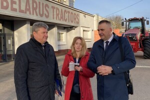 Minić najavio posebnu liniju poticaja za Belarus traktore