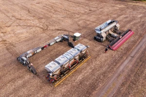 Agritechnica zlato dodelila kombinovanom NeXaT traktoru