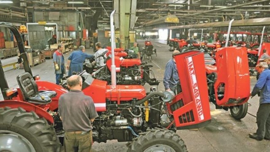 IMT ugasio proizvodnju u Srbiji!