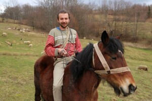 U Lipovcu kraj rijeke Jadar niče etno selo - s vodenicom i ergelom