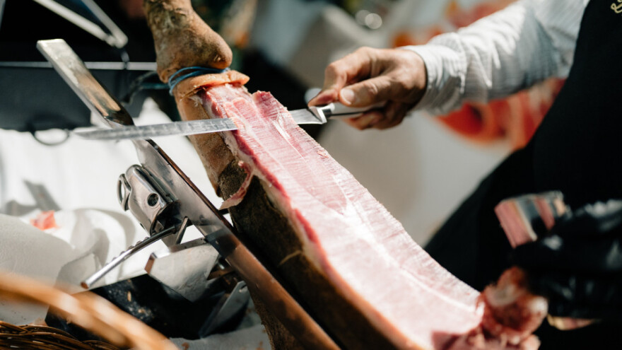 Gremo na jubilarni 15. sajam pršuta u Tinjanu?