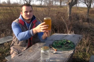 Kako prepoznati pravi i otkud uzrečica 'upala mi sjekira u med'?