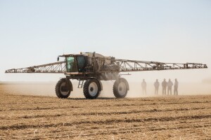 Izložene samohodne i vučene prskalice!
