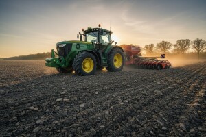 Izloženi strojevi za pripremu, sjetvu i sadnju!