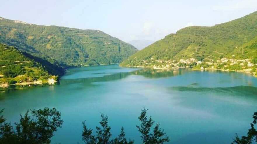 Jablaničko jezero prvo ispituju pa poribljavaju