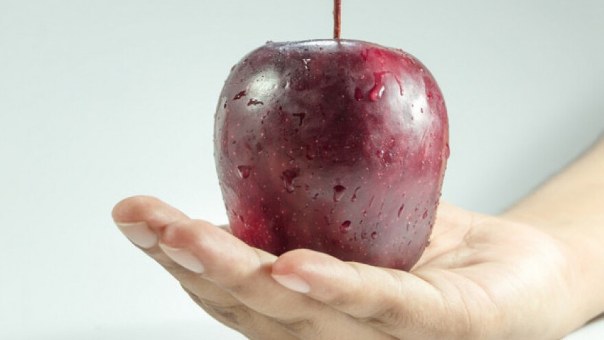 Kako očistiti jabuke od pesticida?