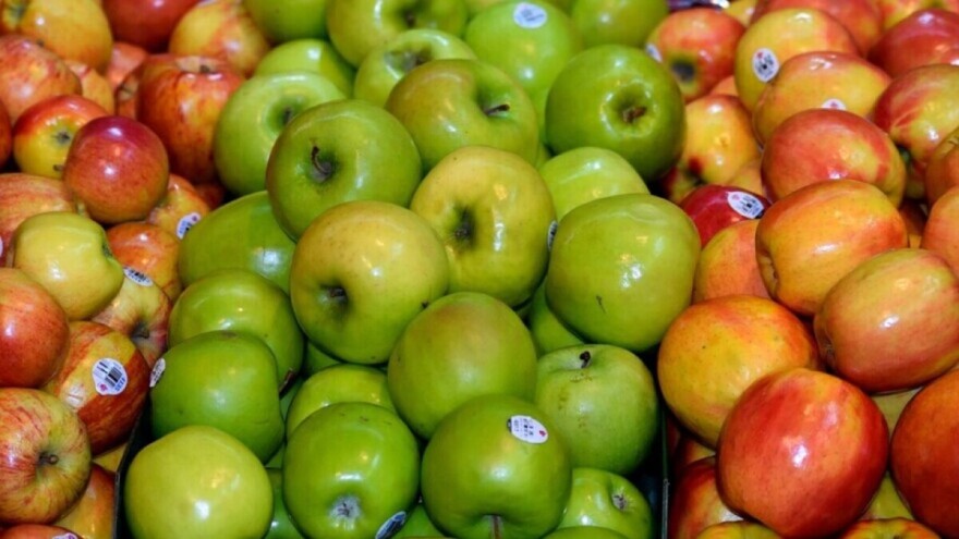 Soda bikarbona uspješno uklanja i do 96% pesticida s jabuka?