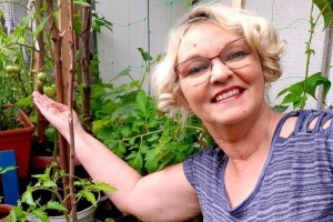 Maleni balkon Jadranka Pausić pretvorila u bajkoviti povrtnjak