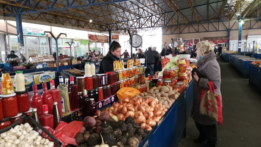 Zima na izmaku, ali košare sa sela bogate